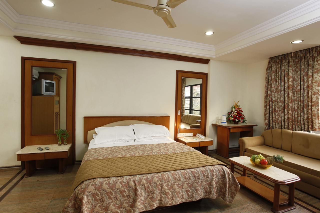 Garden Hotel Mumbai Kültér fotó