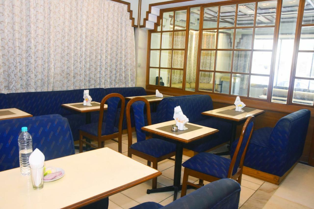 Garden Hotel Mumbai Kültér fotó