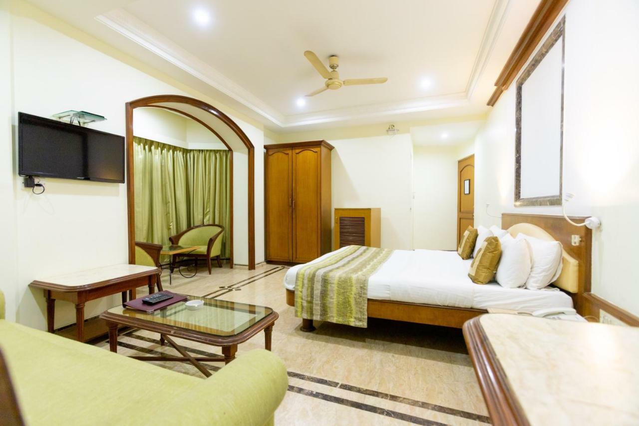 Garden Hotel Mumbai Kültér fotó