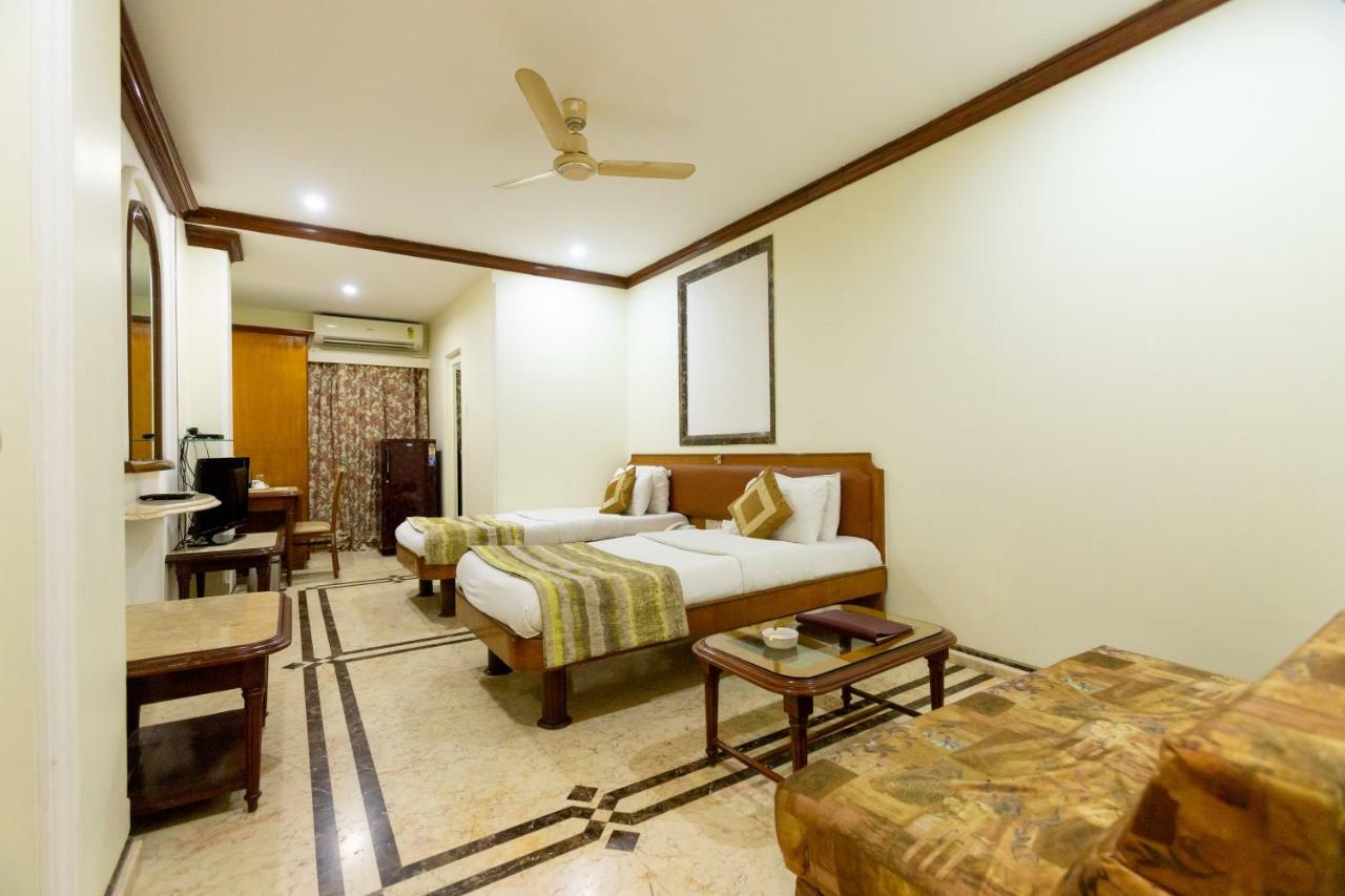 Garden Hotel Mumbai Kültér fotó