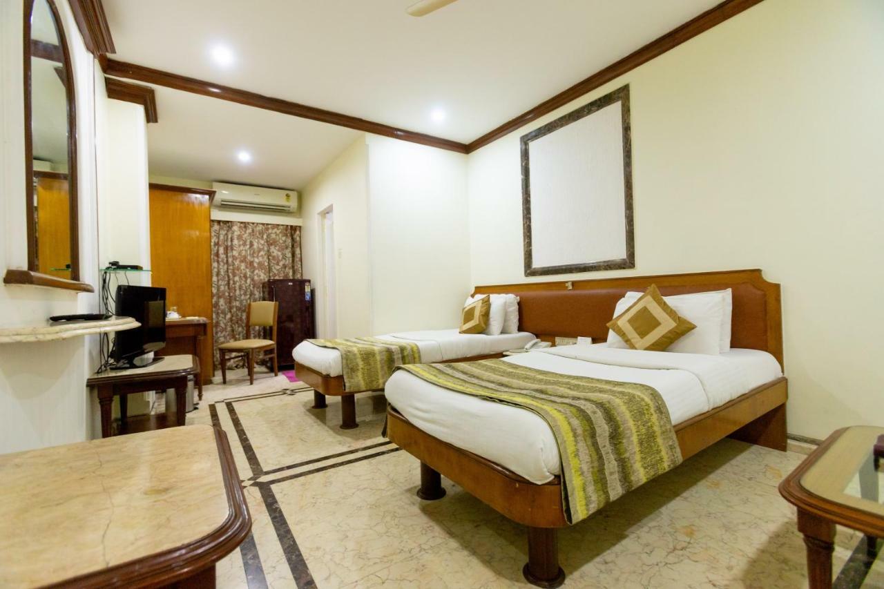 Garden Hotel Mumbai Kültér fotó
